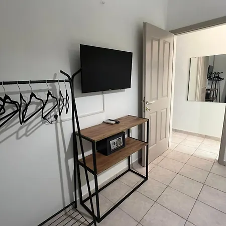 Annabell & Raches Daire Paralía Rachon